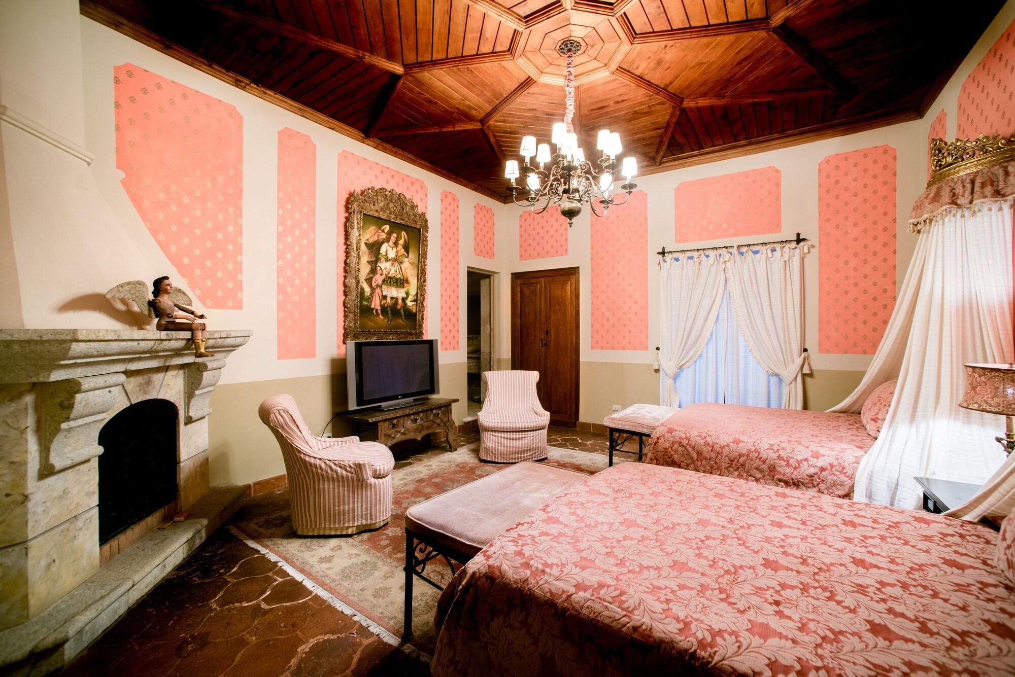 Hotel Palacio De Dona Leonor أنتيغوا غواتيمالا المظهر الخارجي الصورة